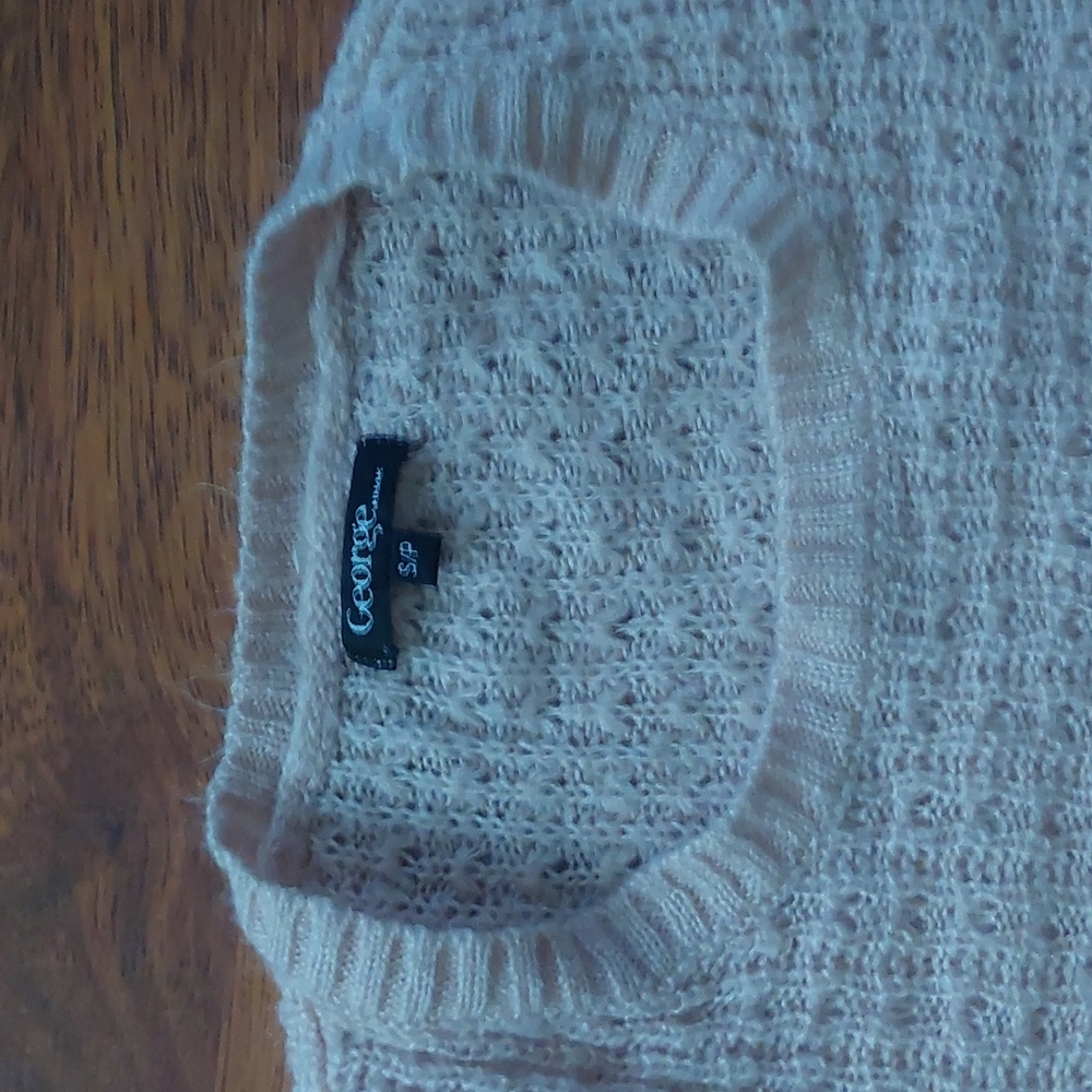 Sweater‎ - Picture 2 of 5